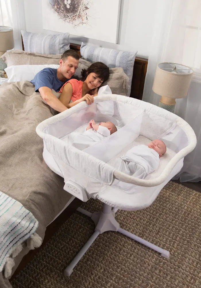 Parents and HALO Twin BassiNest Bassinet