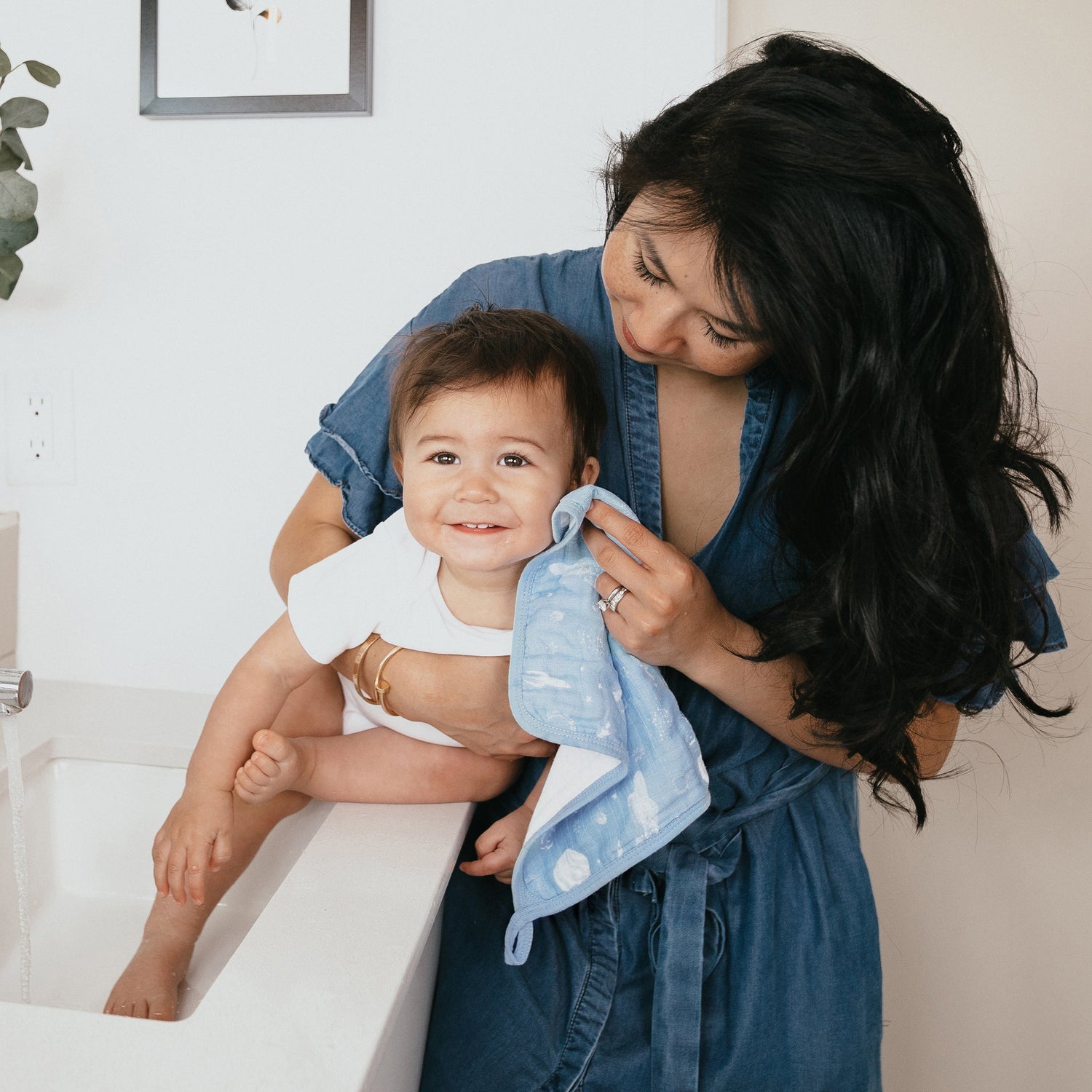 Hooded Towels + Washcloth Sets Collection